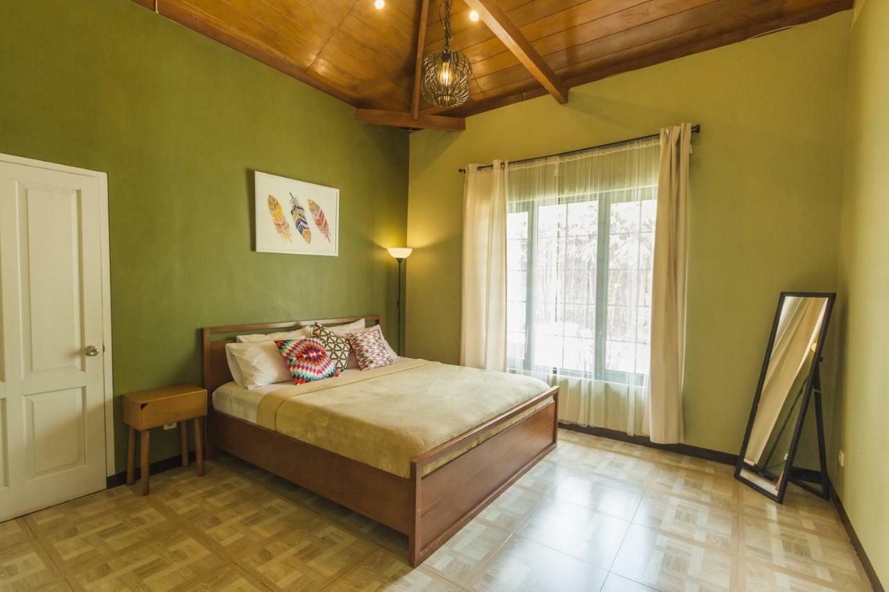 Manoko Ville Villa Bandung
