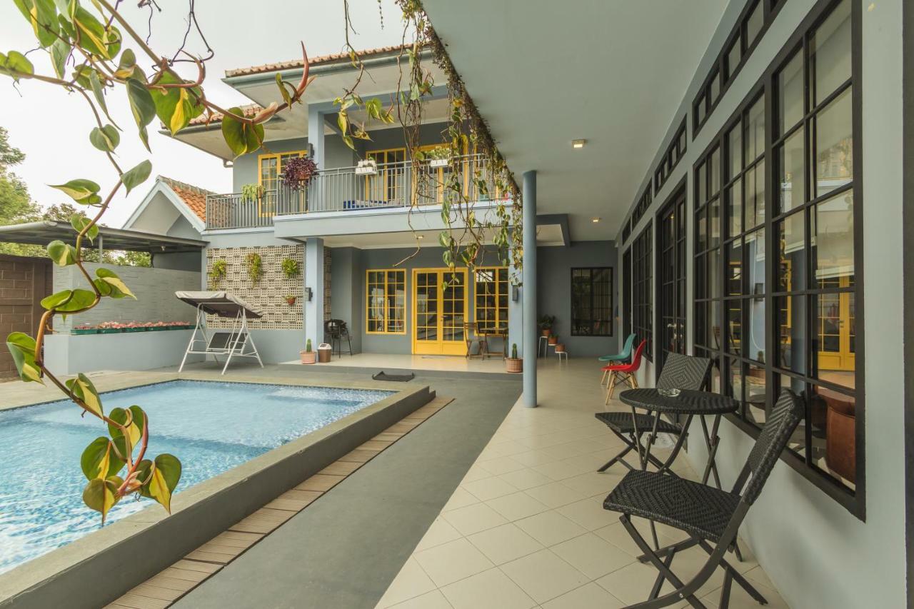 Manoko Ville * Bandung