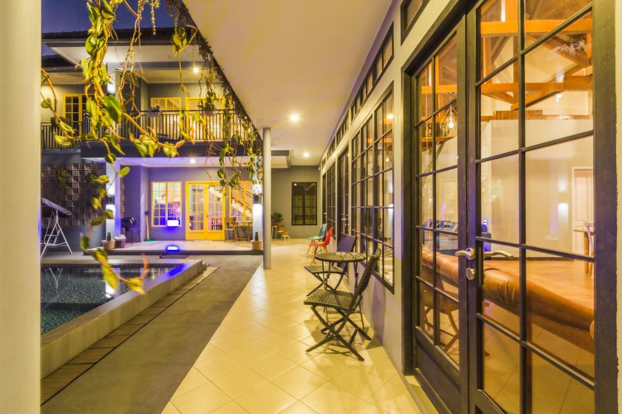 Manoko Ville Villa Bandung